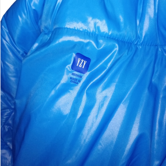 YEEZY X GAP ROUND JACKET US EXCLUSIVE CONFIRMED IN HAND SIZE LARGE - Picture 3 of 3